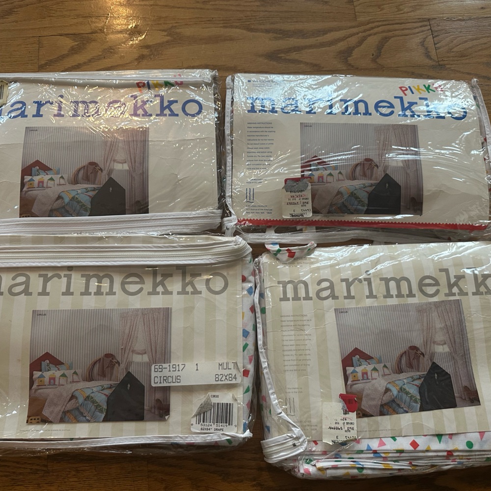 Set of Vintage Marimekko Drapes and Window shades. New *RARE*! 1980’s - Picture 2 of 6